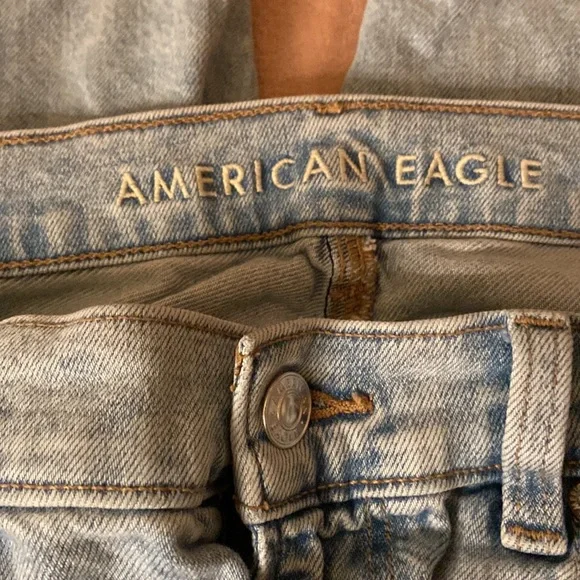 American eagle - Picture 3 of 5